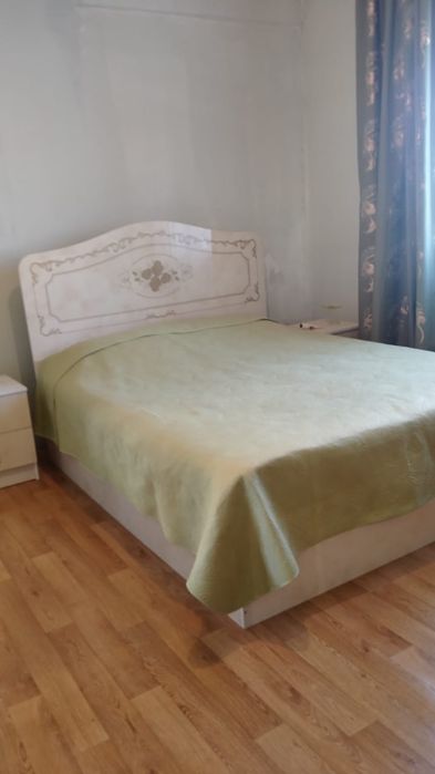 Продам спальный гарнитур