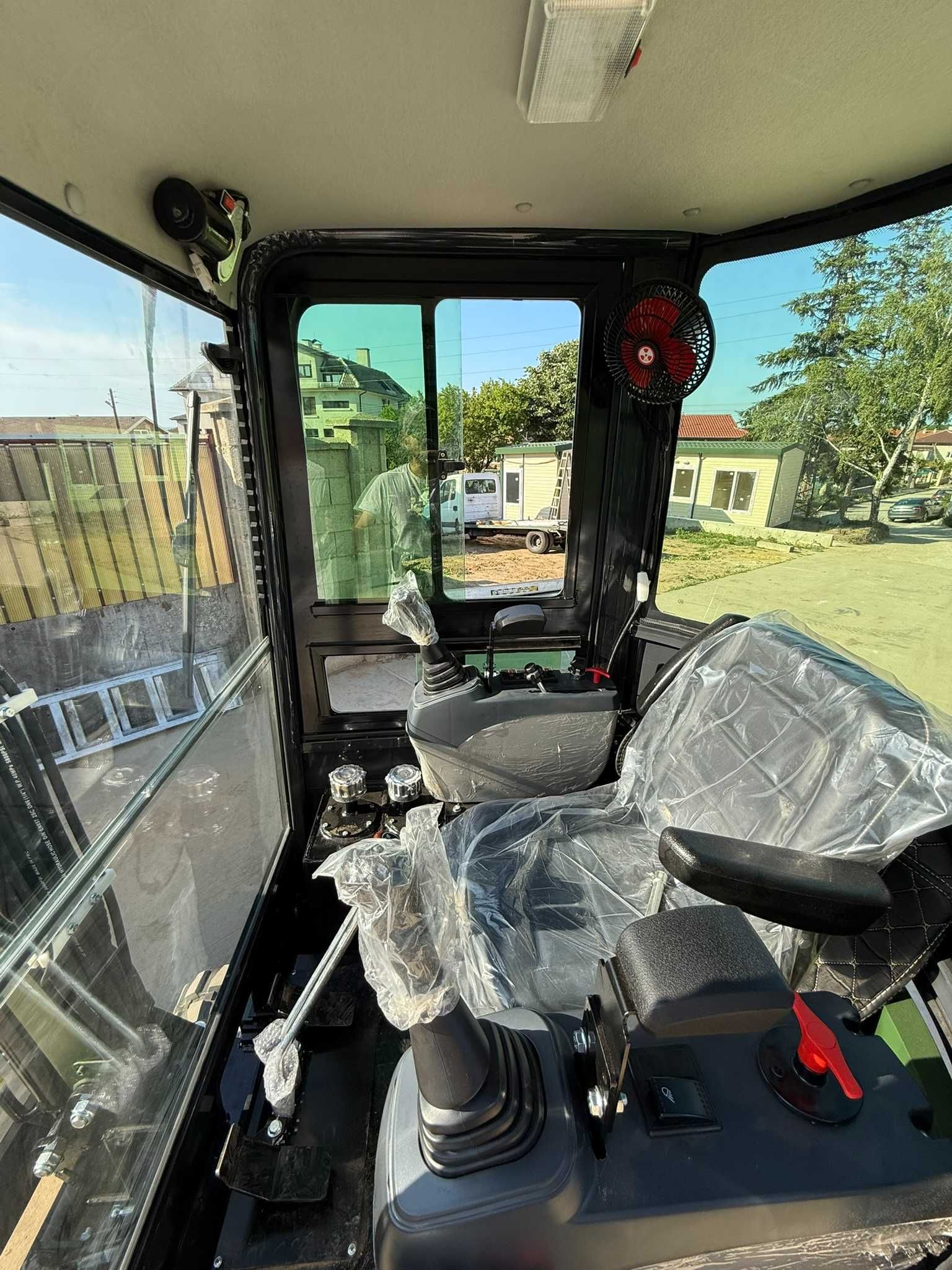 Мини Багер Мuller E1.7 Cabin | 3цилиндъра | Гаранция | Изплащане
