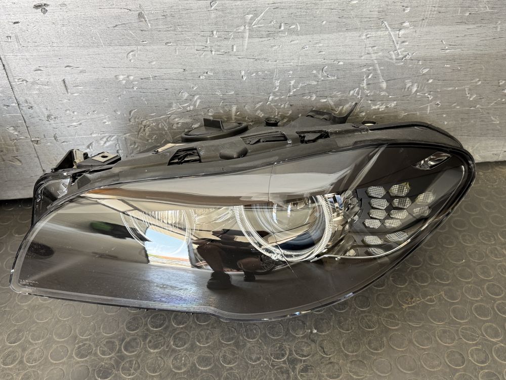 Фарове комплект за BMW F10/F11 завиващи оригинлални