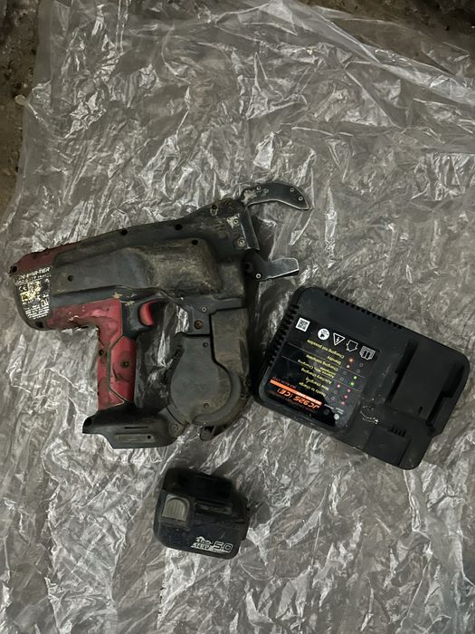 Pistol de legat sarma max rebar 611T!!