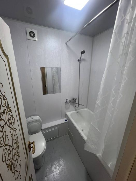 Уй сотилади ,срочно,Кора камиш 1/2да,узимни уйим