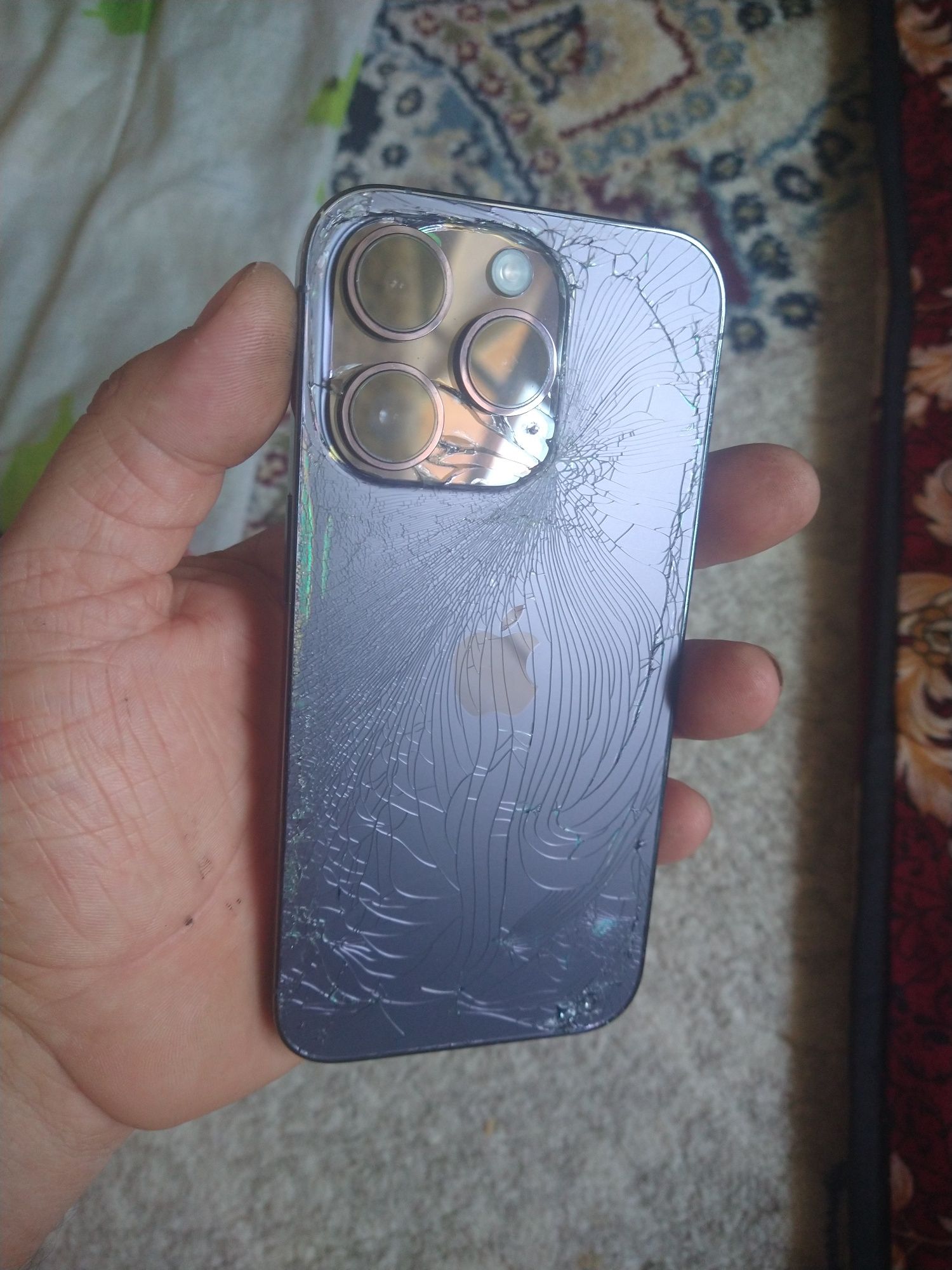 IPhone.    14 pro
