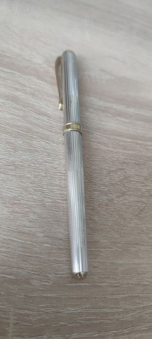 Stilou argint stare foarte buna penita M