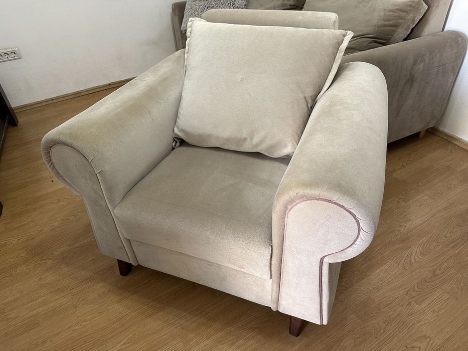 Fotoliu comfortabil crem