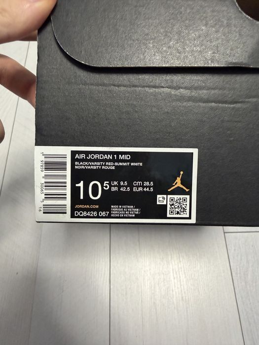 Adidasi nike air jordan 1 mid