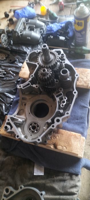 Vând sau schimb Suzuki DRZ 400E