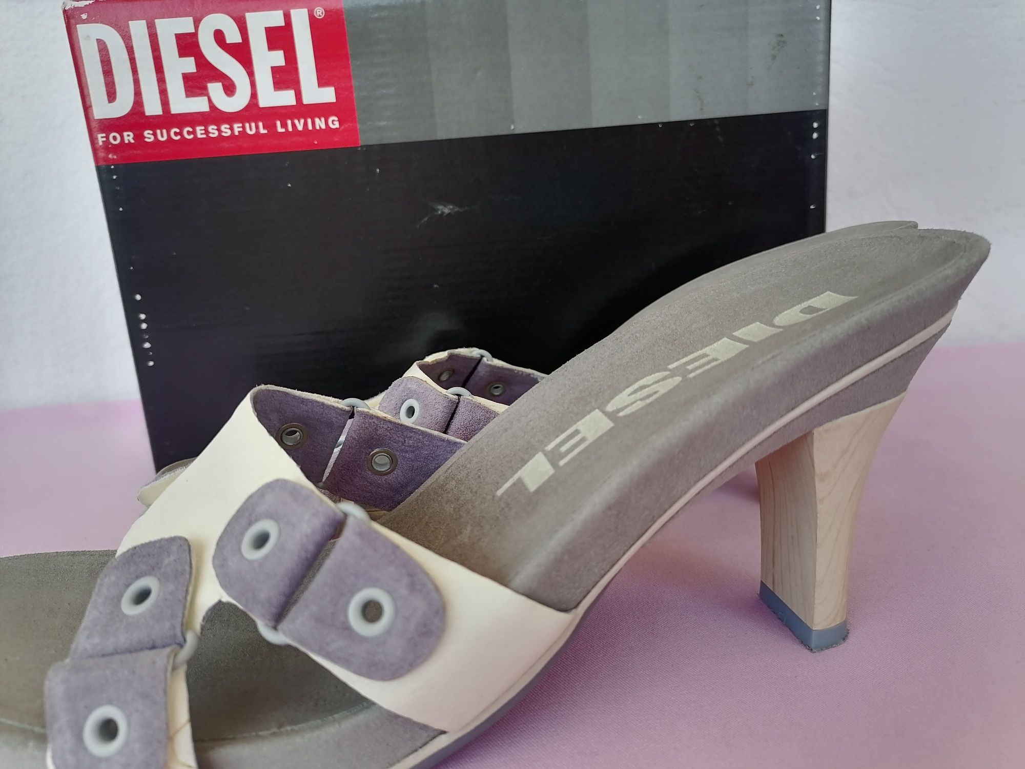 Оригинални дамски кожени чехли Diesel