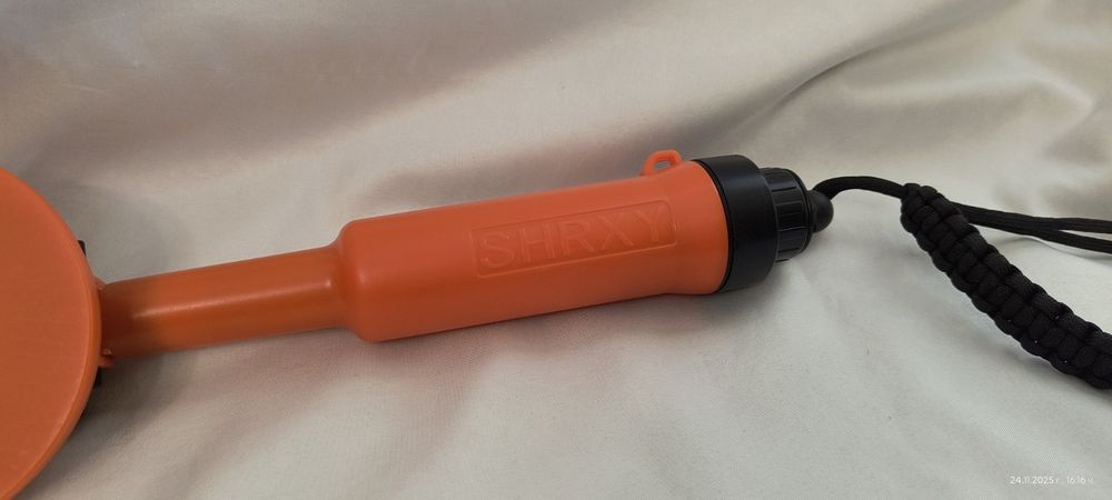 Металотърсач за подводно търсене  Dive Q20