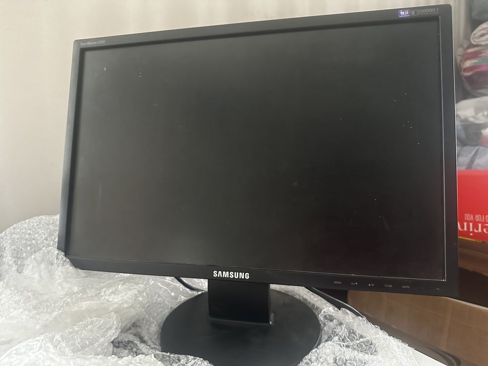 Монитор Samsung
