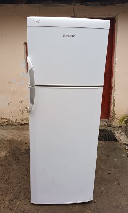 Combina/Frigider marca Artic, inaltime 1,70 cm