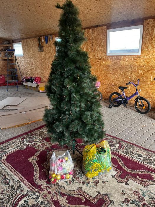 Продам, ёлку, высота 1.8