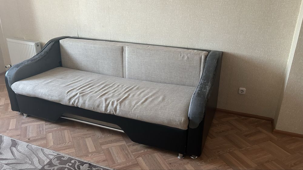 Продается диван б/у.