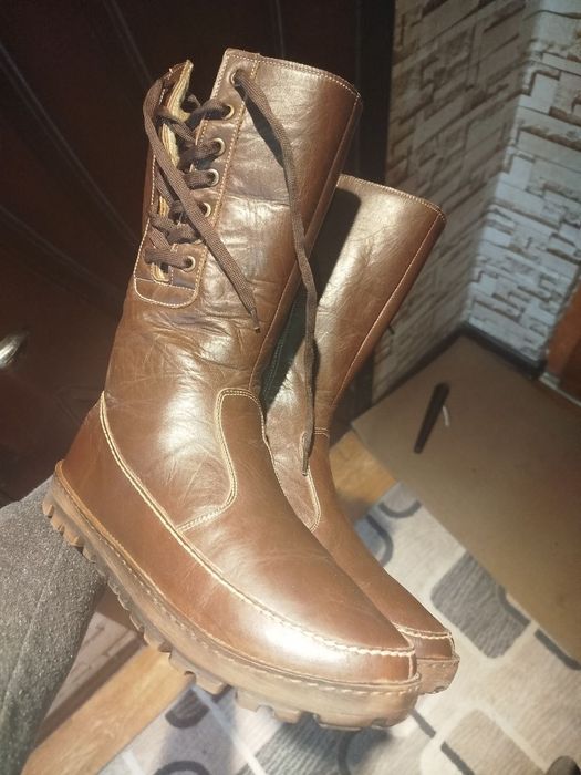 Продаю женские сапоги