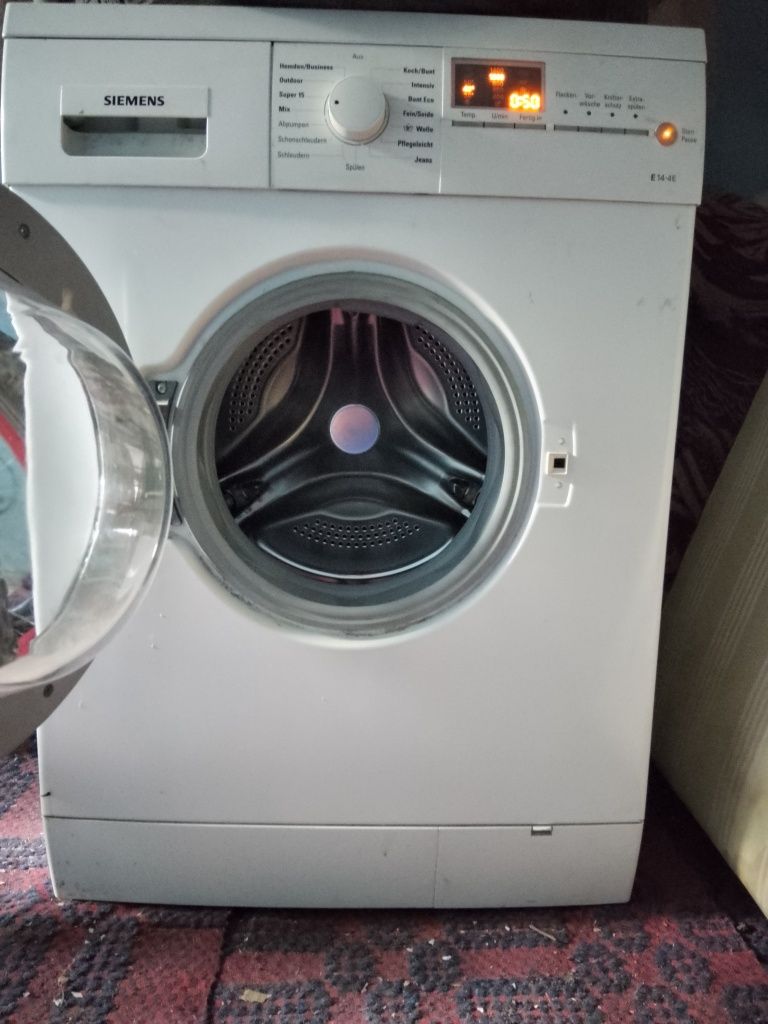 Продавам Пералня Siemens
