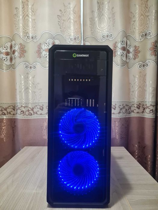 Корпуса GAMEMAX G561