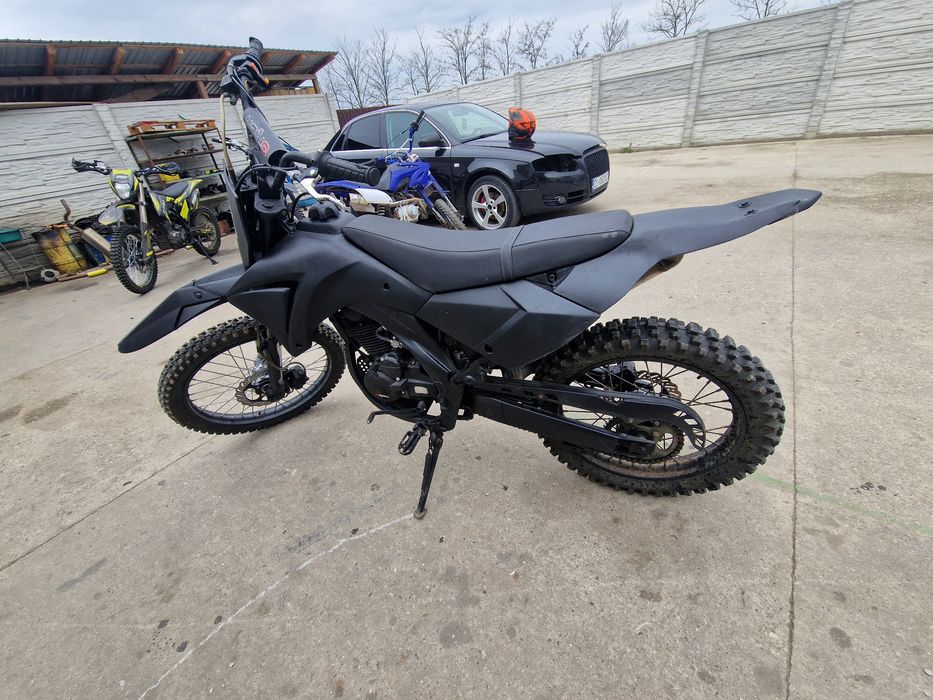 cross 250cc  foarte putin folosita