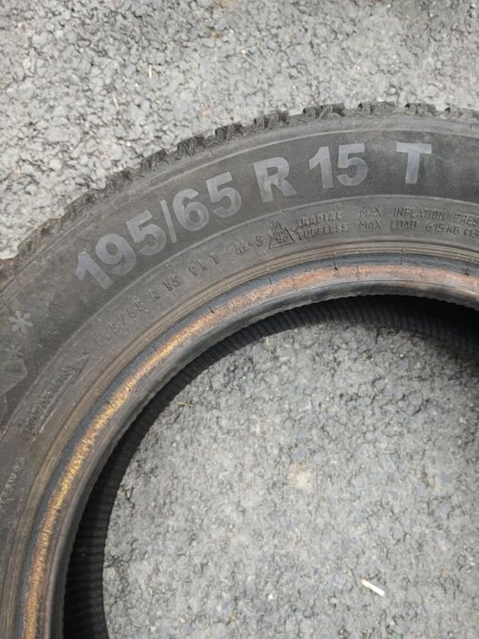 Vând 3 anvelope 195 65 15 M+S