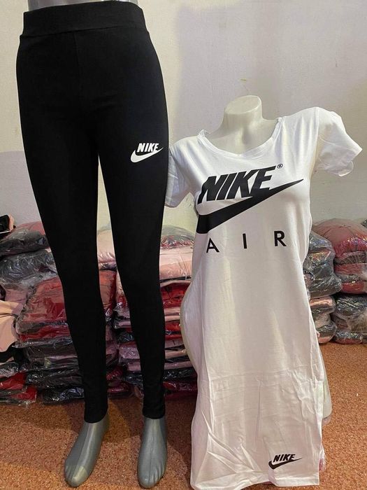 Compleu dama pe stoc