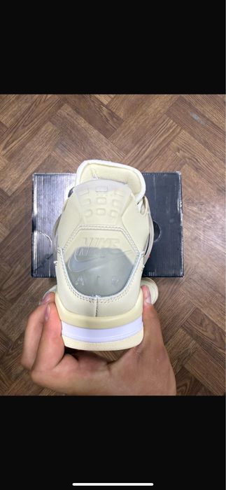 Air Jordan 4 Retro X Off White