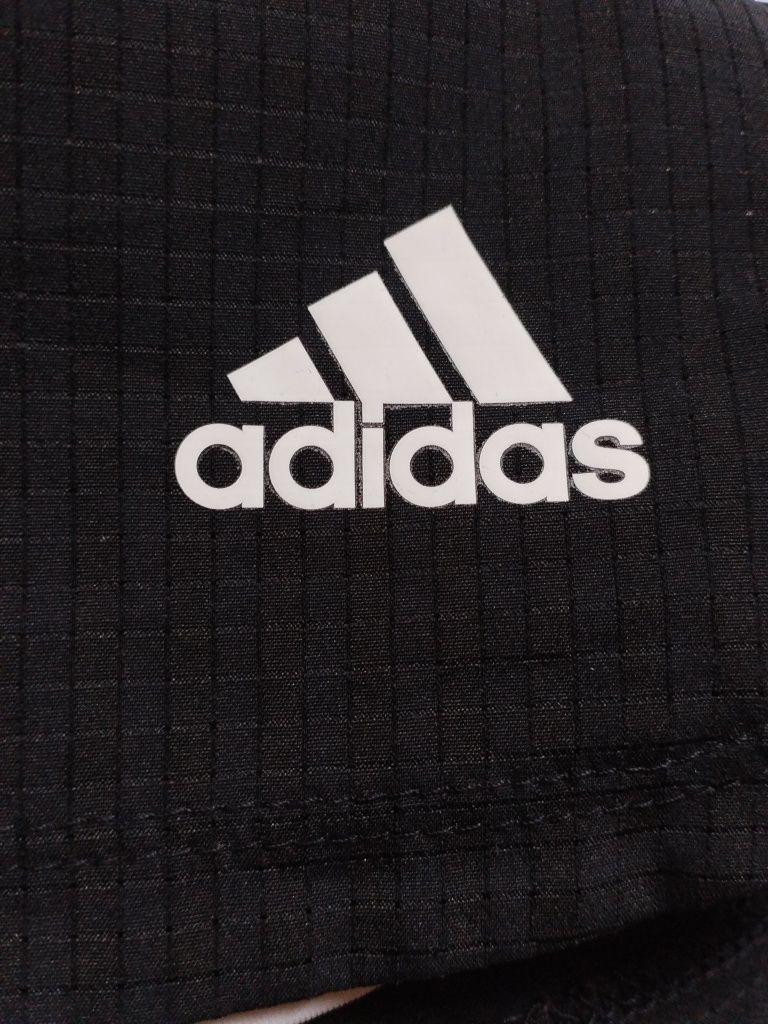 Adidas-L- дамски къси панталони