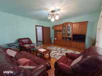 Apartament cu 3 camere in zona Complexul Studentesc