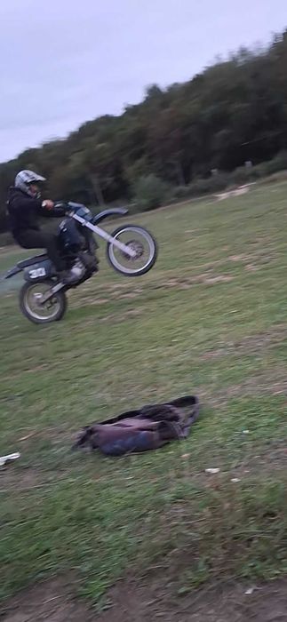 Vand sau schimb yamaha dt 125cc 2t