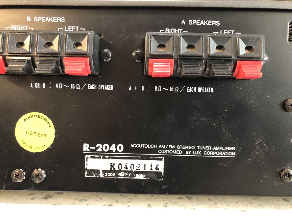 Luxman R-2040 resiver