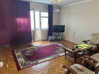 Под ипотеку Продается 3-х комн квартира на Гостинице России(2806)