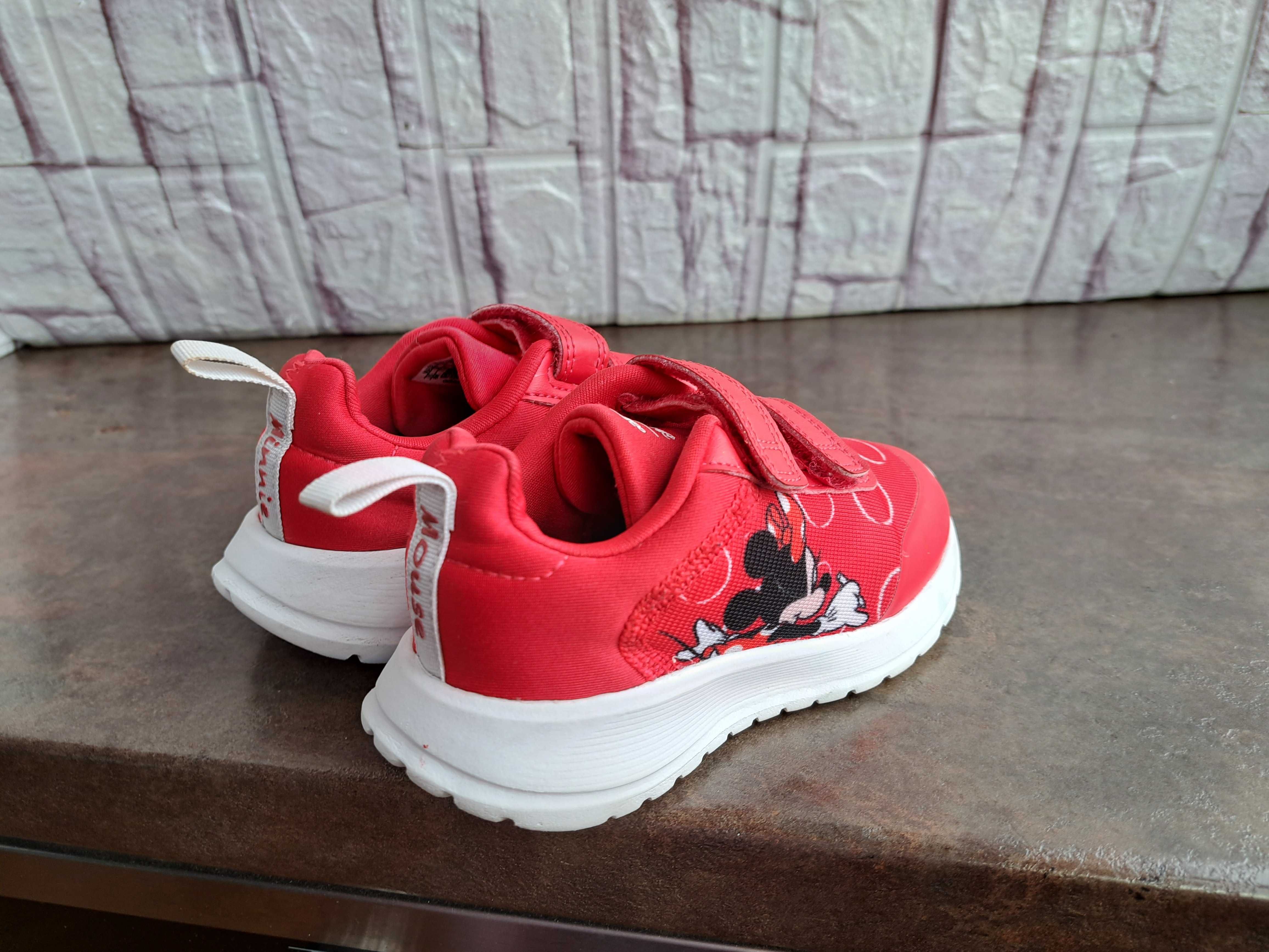 детски маратонки,кецове,спортни обувки,Adidas,адидас,ном 25,за момиче