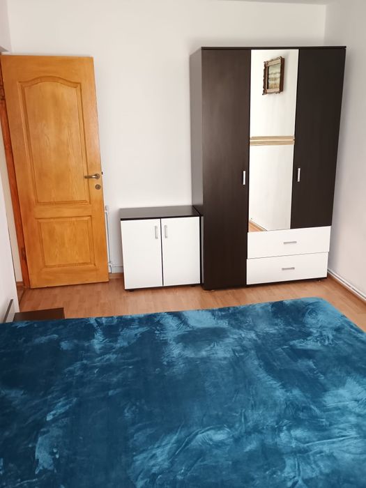 Ofer spre închiriere apartament cu 2 camere in Râșnov