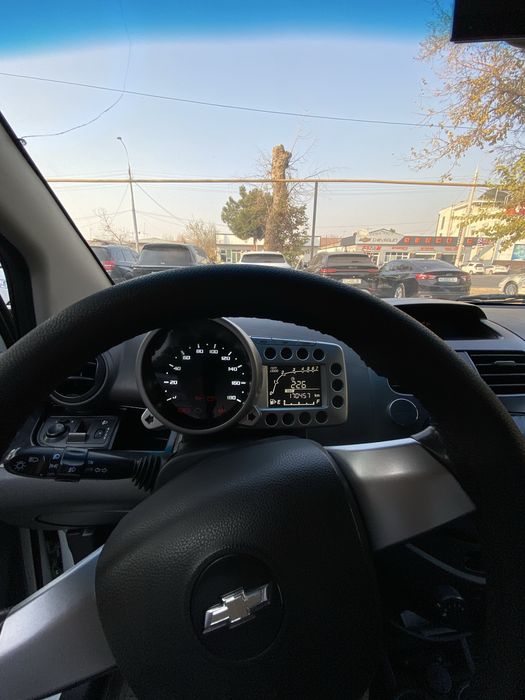 Spark sotiladi 2015 yil