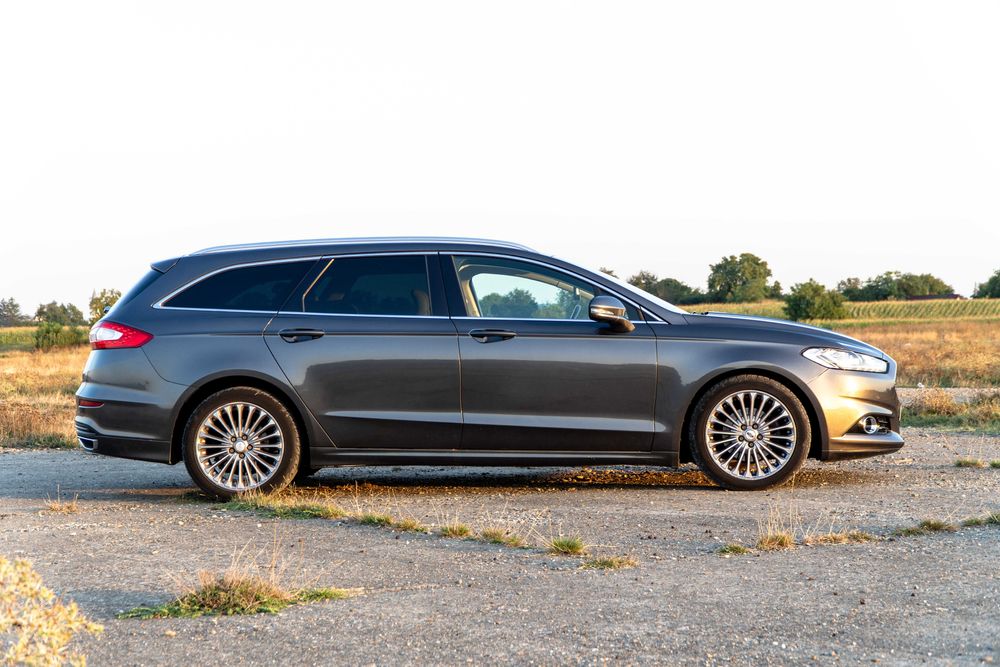 Ford Mondeo Titanium AWD (4X4) 2.0 TDCi 180CP Automată (2016, Euro 6)