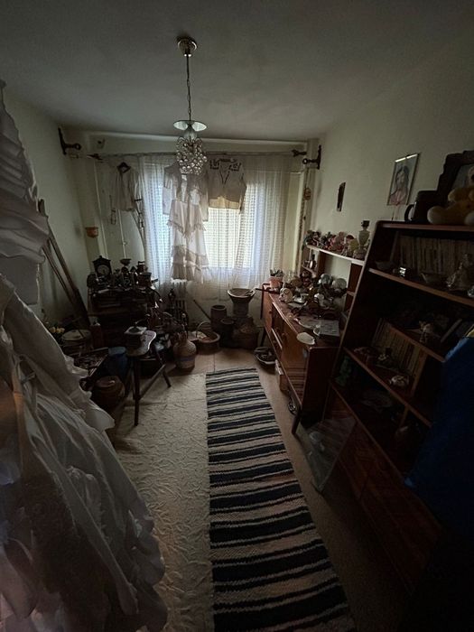 Vand apartament 3 camere