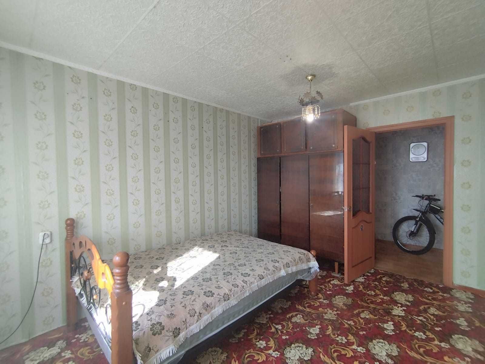 Продается 3 комн квартира, 4 м-он, ул Уалиханова