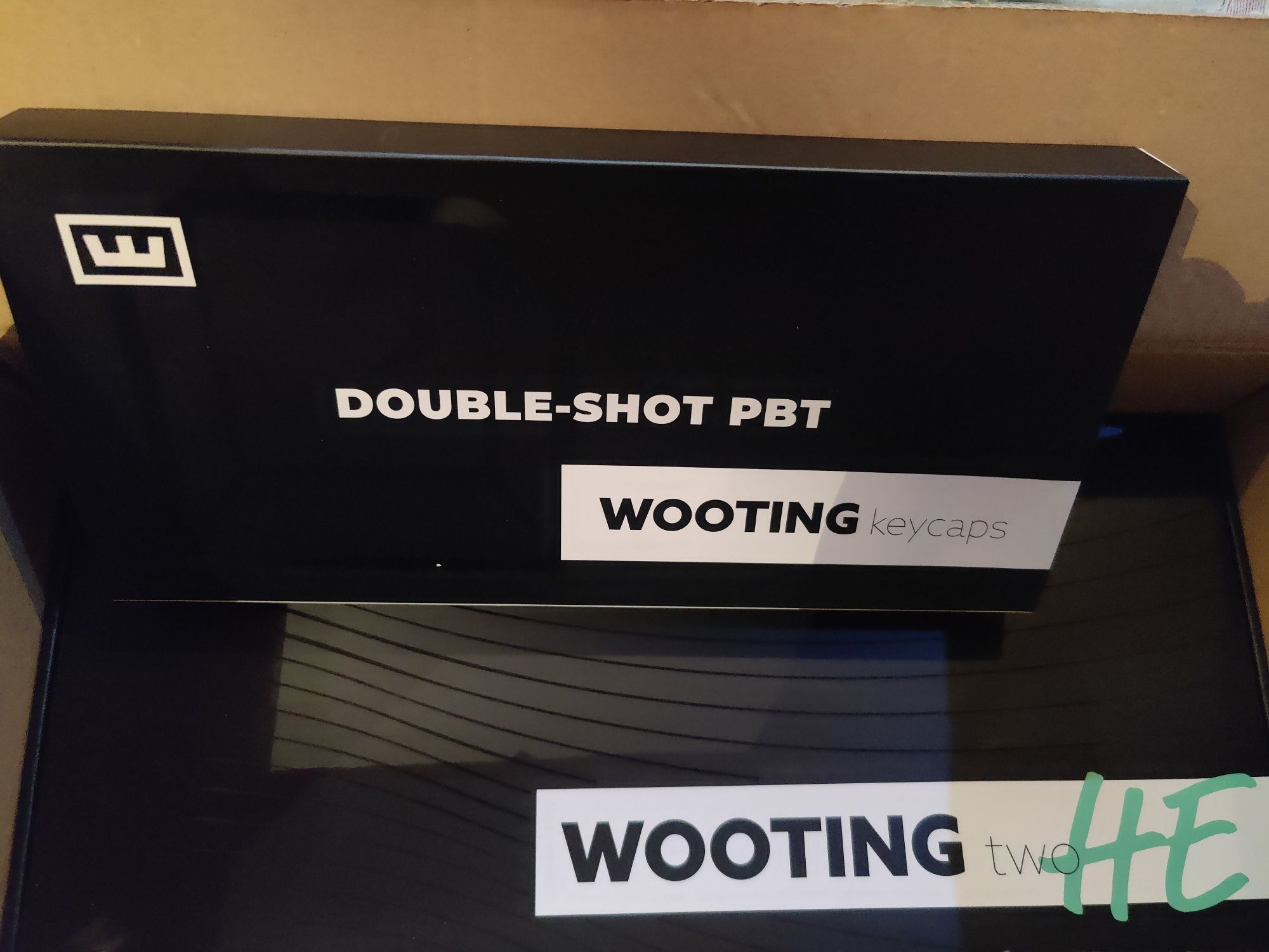 Клавиатура Wooting Two He + Белые Кейкапы + Подставка