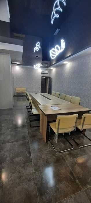 Сдаётся огромное помещение 250 м² в Центре Шайхантахурский Урда