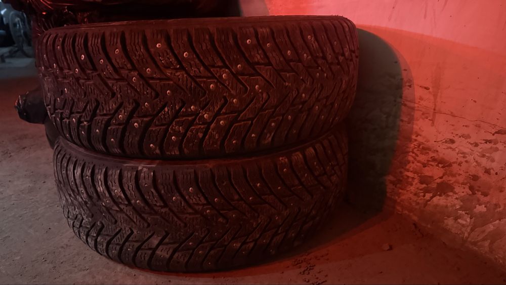 Продам резину 195/65/15