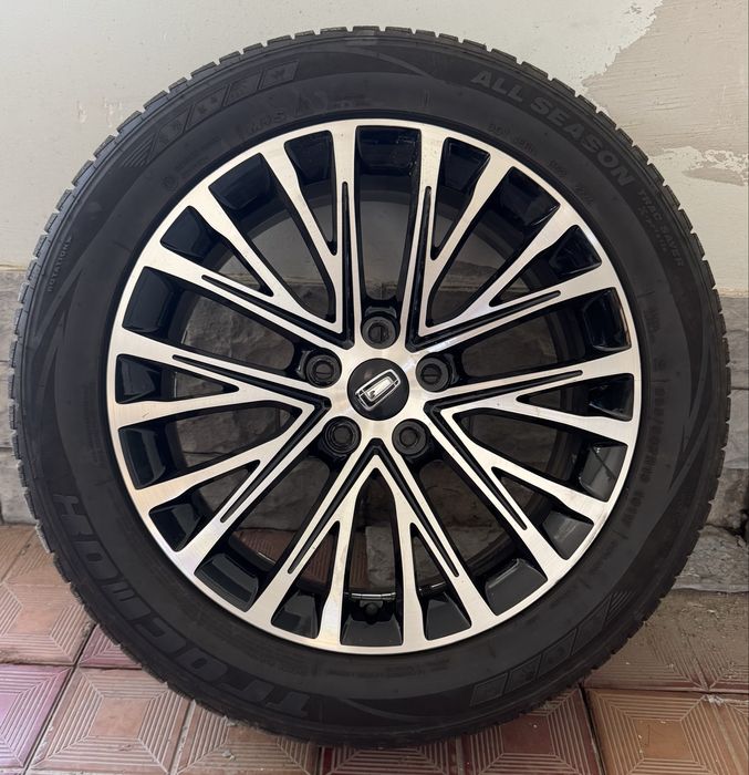 R18 diska balon  sotiladi 114.3 yurgani 5000 km