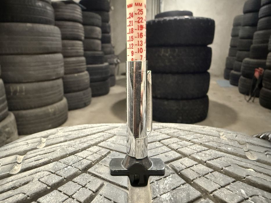 Всесезонни гуми 245/40/19