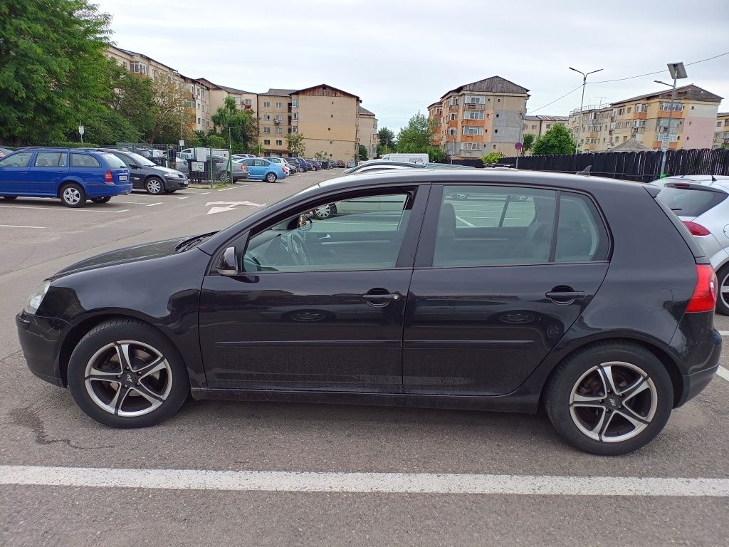 Volskwagen golf 5 1,6 mpi 2007