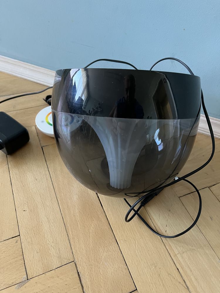 LED лампа Philips LIC Iris, Черна