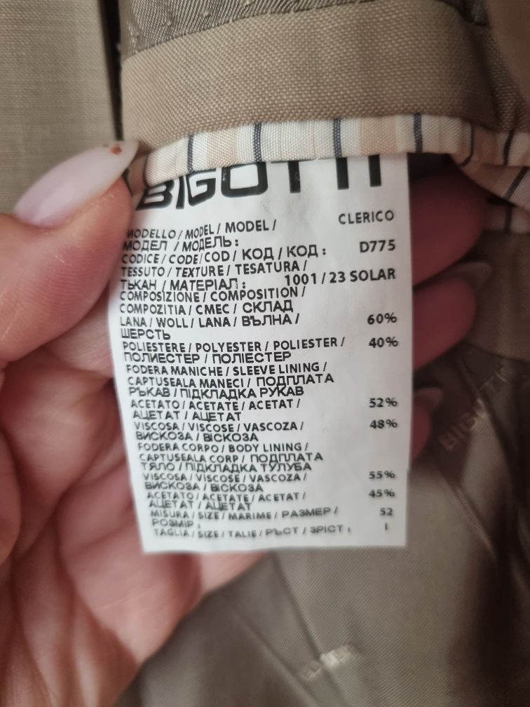 Costum Bigotti la 3 nasturi - mar 52