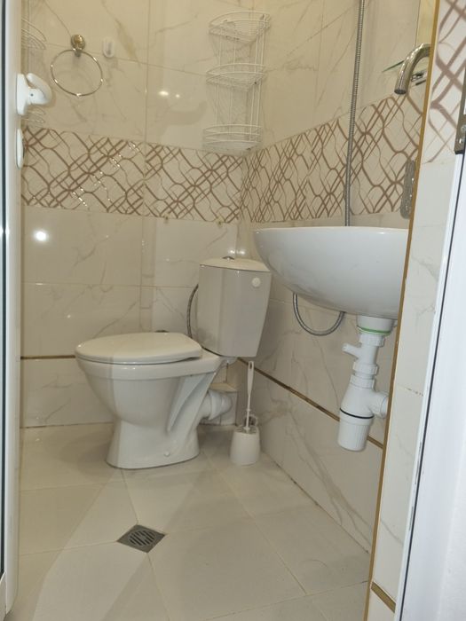 Продажби. Етаж от