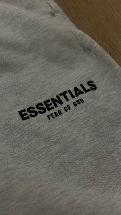 Essentials долница