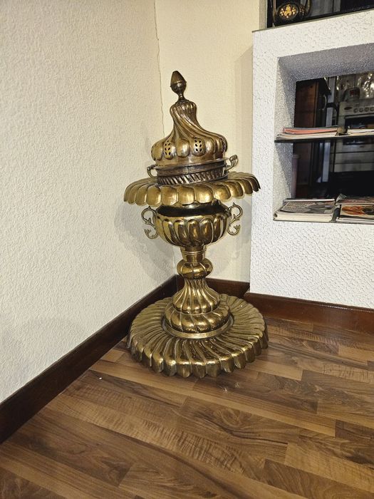 Продам антикварный мангал.