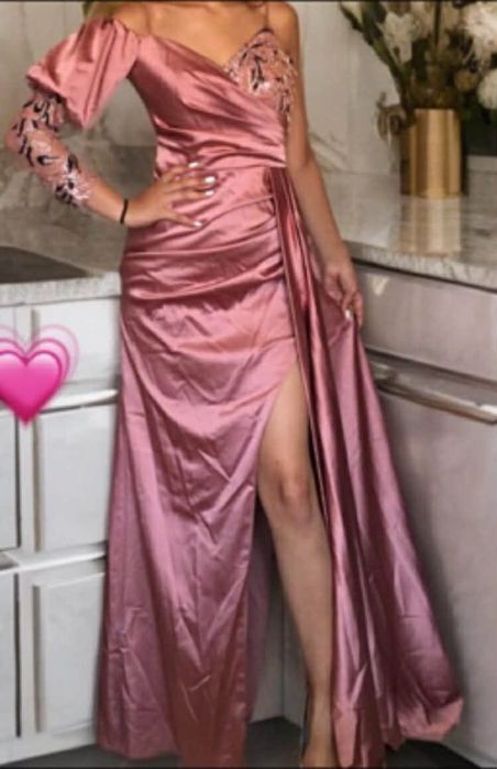 Рокля мода…………..