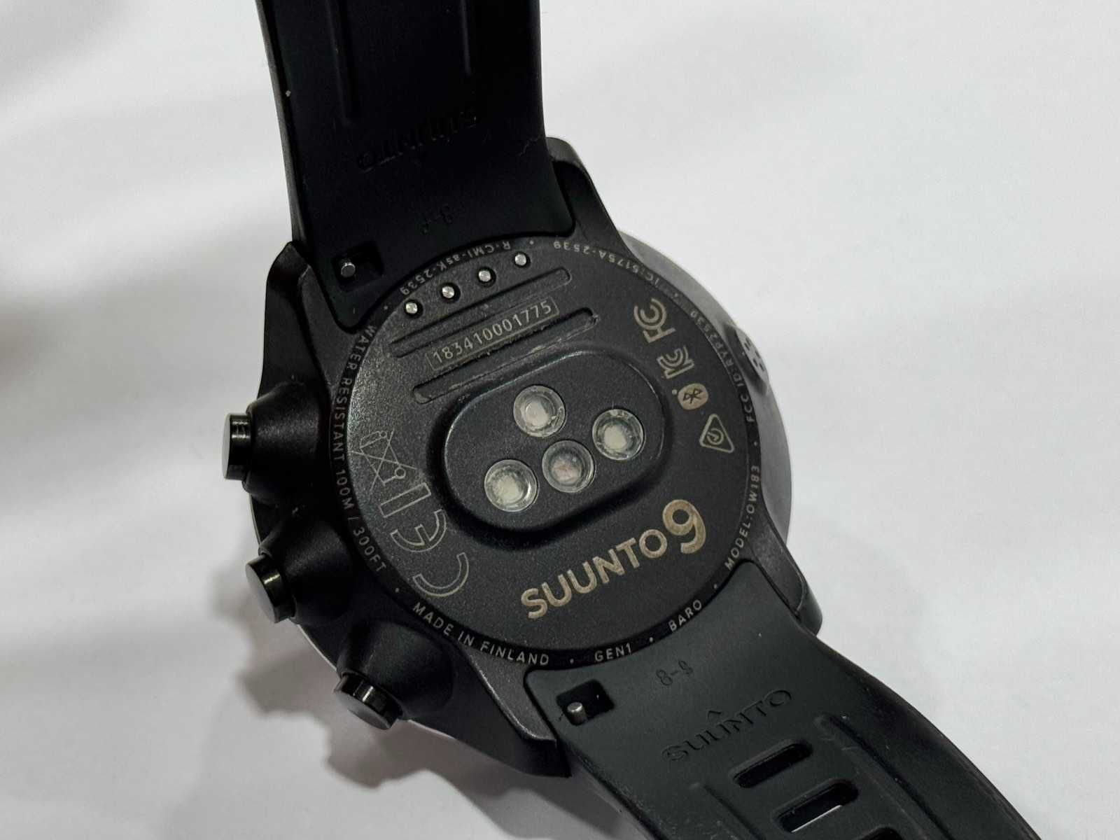 Спортен смарт часовник Suunto 9
