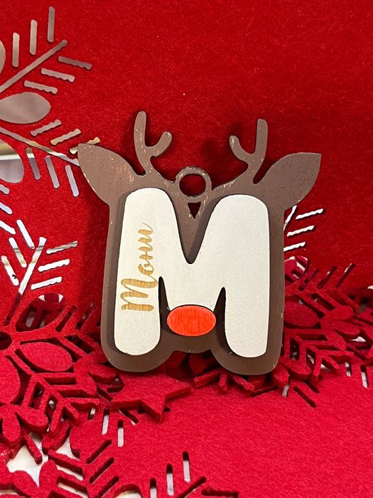 Персонализирани коледни играчки за елха