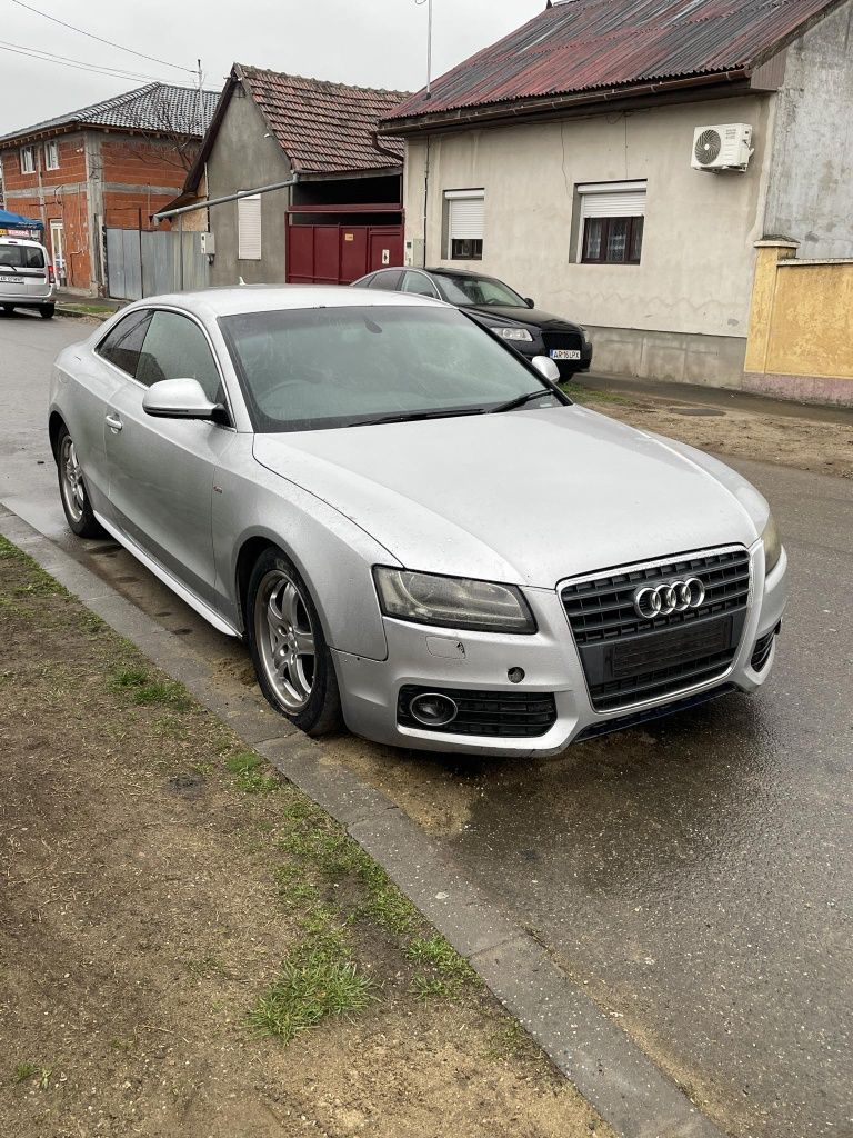 Dezmembrez audi a5 coupe 2.0 tfsi 211 cp cdnc