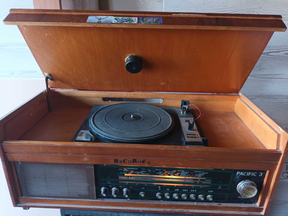 Radio pikup,250 lei.